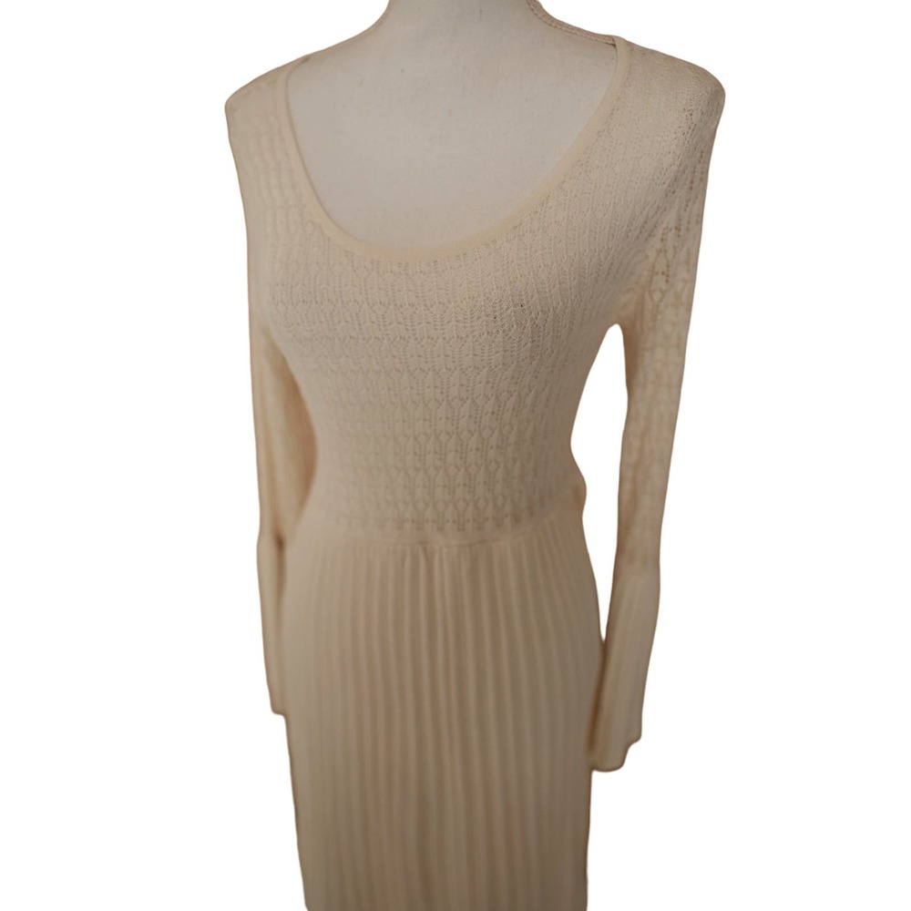Sundance Josalyn Ivory Crochet Bell Sleeve Sweater Dress size M - Picture 5 of 10
